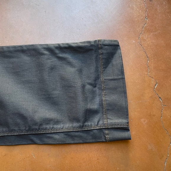 DKNY DARK Low-rise Unwashed Jeans Wide Straight Leg NWT - Picture 14 of 15